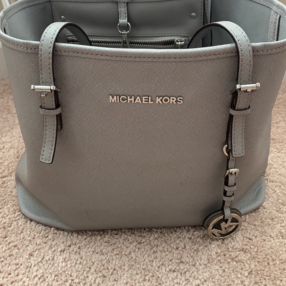 Used Michael Kors shoulder bag!